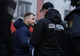 La mala previsión dejó sin policías antidisturbios a Vallecas durante la reyerta entre 500 ultras del Rayo y del Lech Poznan