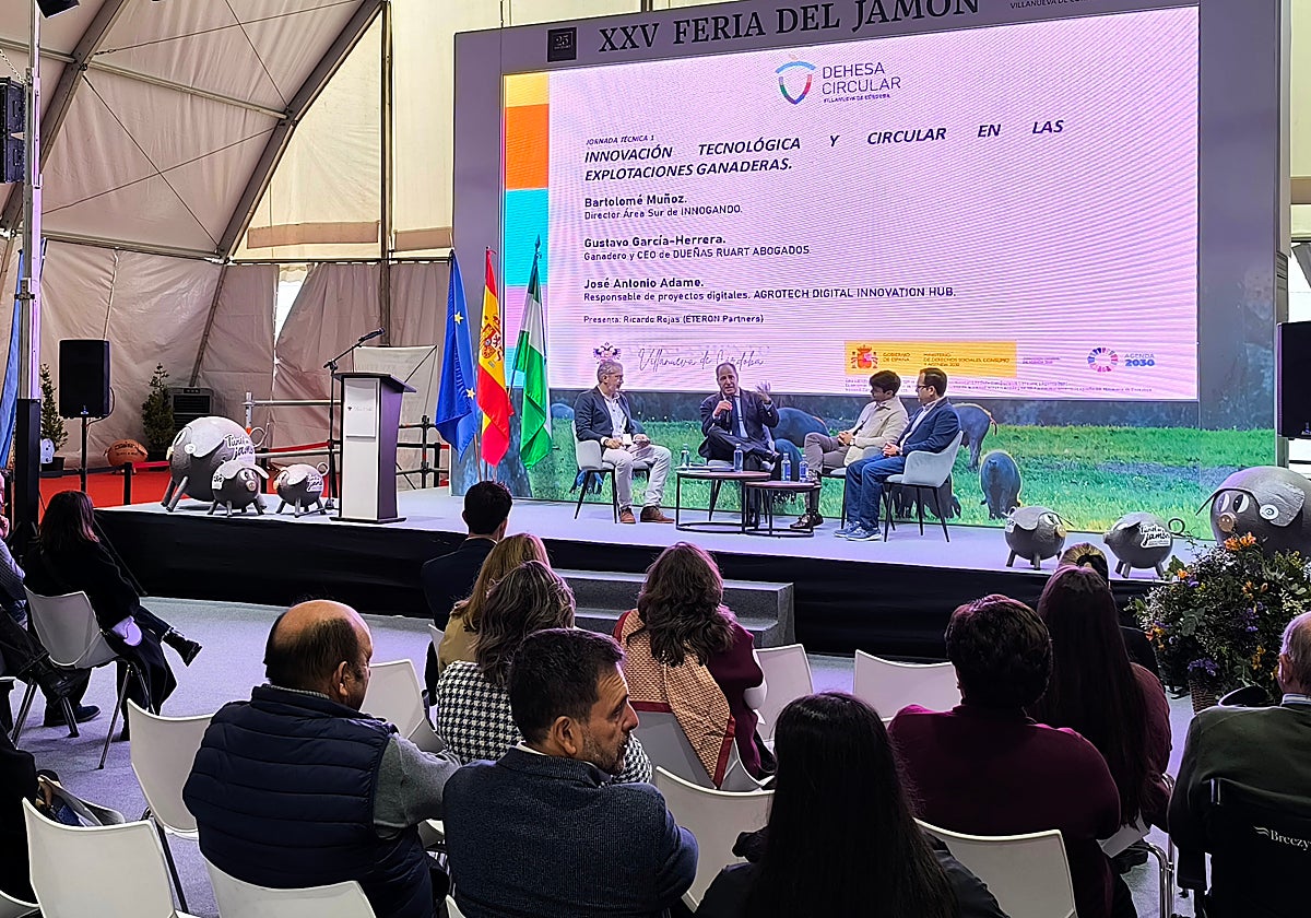 Feria del Jamón 100% Ibérico de Los Pedroches: expertos apuestan por potenciar la dehesa con la biotecnología