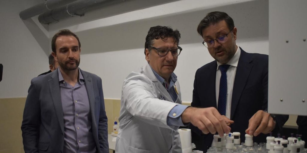 El Gobierno regional destina más de un millón de euros a la instalación de una resonancia magnética nuclear en la Facultad de Farmacia de Albacete