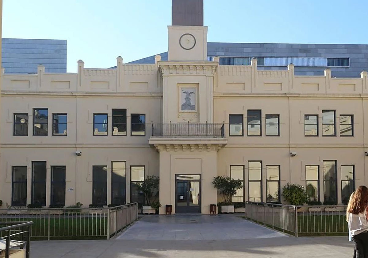 Una imagen de la facultad de Derecho de la US