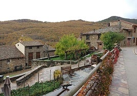 El pueblo a menos de una hora de Madrid en plena sierra y con menos de 100 habitantes ideal para una escapada: dónde está y cómo llegar