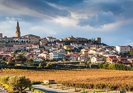 El pueblo medieval de La Rioja considerado uno de los más bonitos de España: una joya amurallada con el mejor museo del vino, según la Unesco