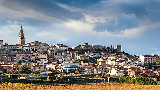 El pueblo medieval de La Rioja considerado uno de los más bonitos de España: una joya amurallada con el mejor museo del vino, según la Unesco