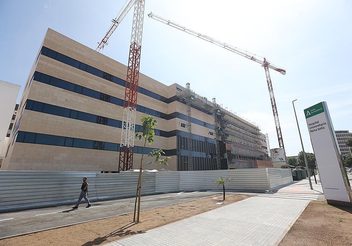 Obras del edificio de Consultas Externas del Materno Infantil del hospital Reina Sofía