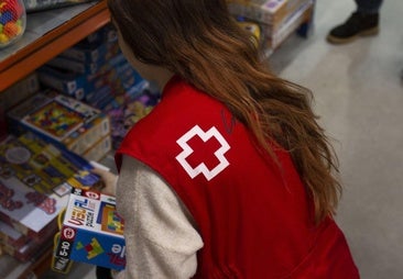 Cruz Roja Juventud abre su campaña navideña de recogida de juguetes para 800 niños en Córdoba