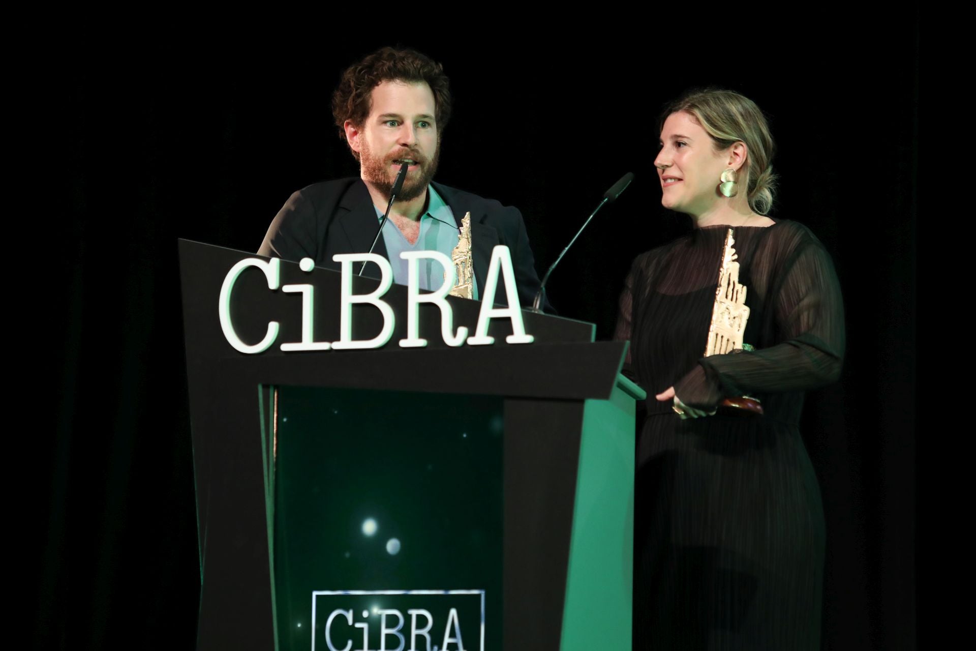 Luces, cámara, música, acción... Resumen gráfico de la gala de clausura del CiBRA