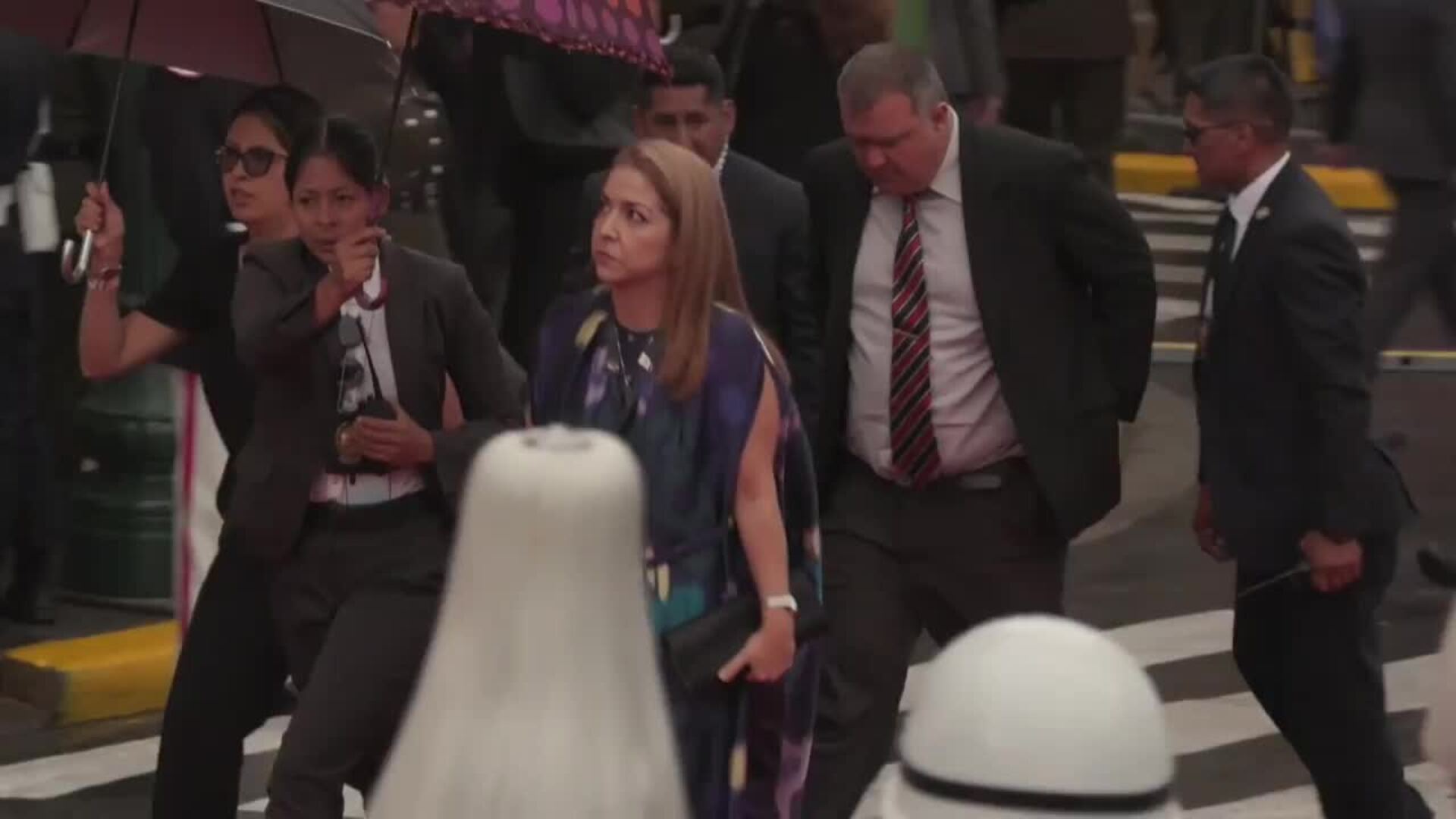 Líderes internacionales asisten a la investidura del presidente boliviano Rodrigo Paz