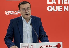 Gallardo hará campaña en Extremadura dos meses antes de sentarse en el banquillo