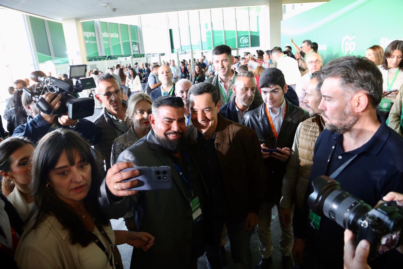 Congreso autonómico del PP de Andalucía: Juanma Moreno, reelegido presidente del PP-A con el 99,95% de los votos