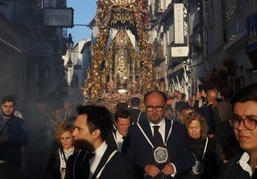 La salida extraordinaria de las Tristezas a la Catedral, en imágenes