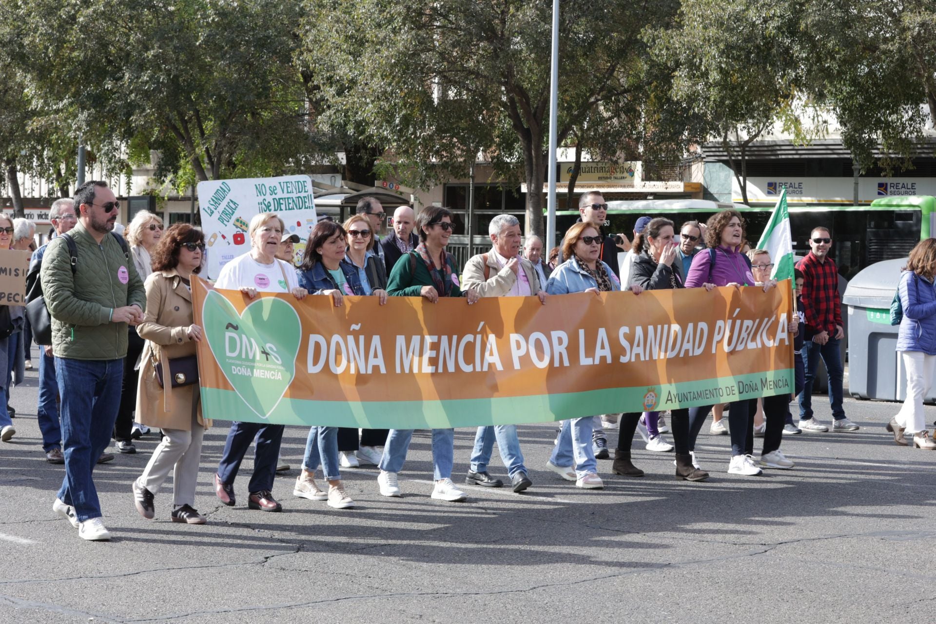 La manifestación por la sanidad pública en Córdoba, en imágenes