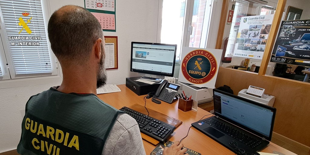 La Guardia Civil investiga a cuatro personas por una estafa de 6.000 euros en la compraventa de un camión en Internet