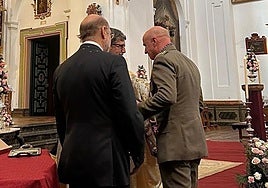 La Brigada Guzmán el Bueno recibe el nombramiento de hermana de honor de la Quinta Angustia de Córdoba