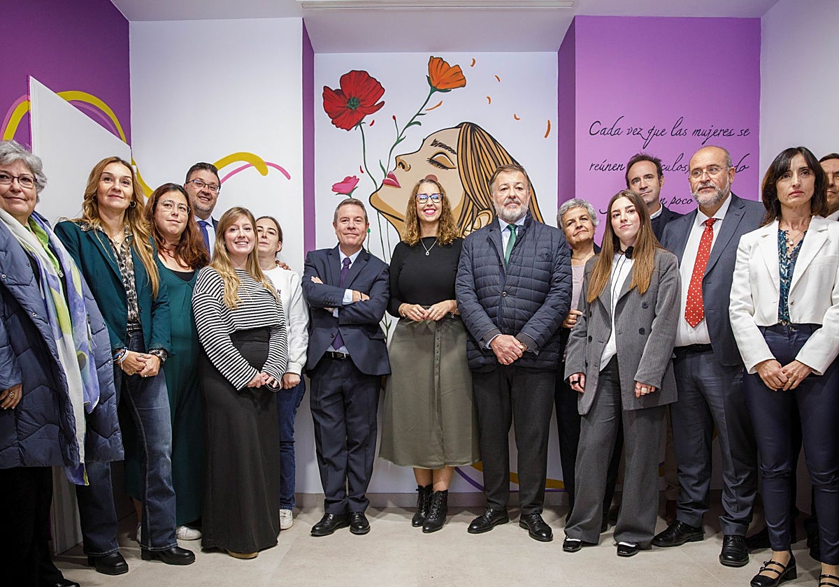 Este lunes se ha celebrado la inauguración oficial de la Casa de la Igualdad de Cuenca, con al presencia del presidente García-Page