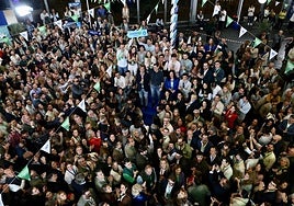 El PP no se confía y llama a filas: el adversario es Vox