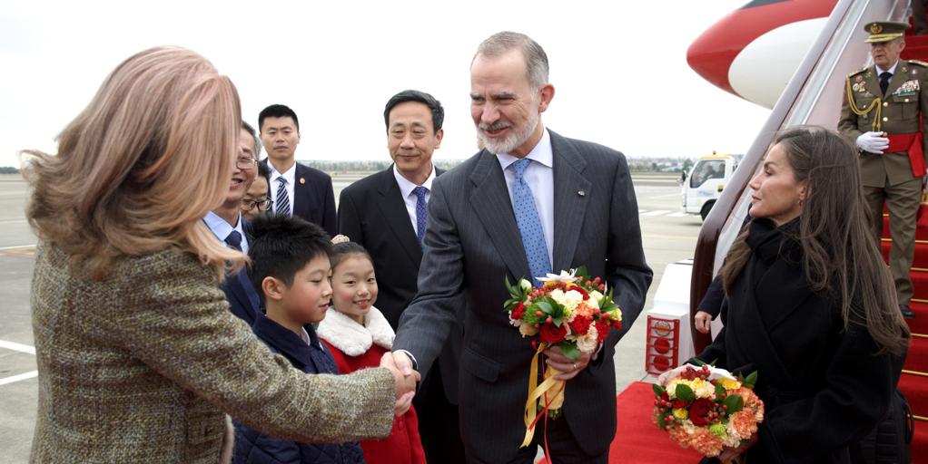 Felipe VI inicia su visita a China llamando a profundizar las relaciones comerciales