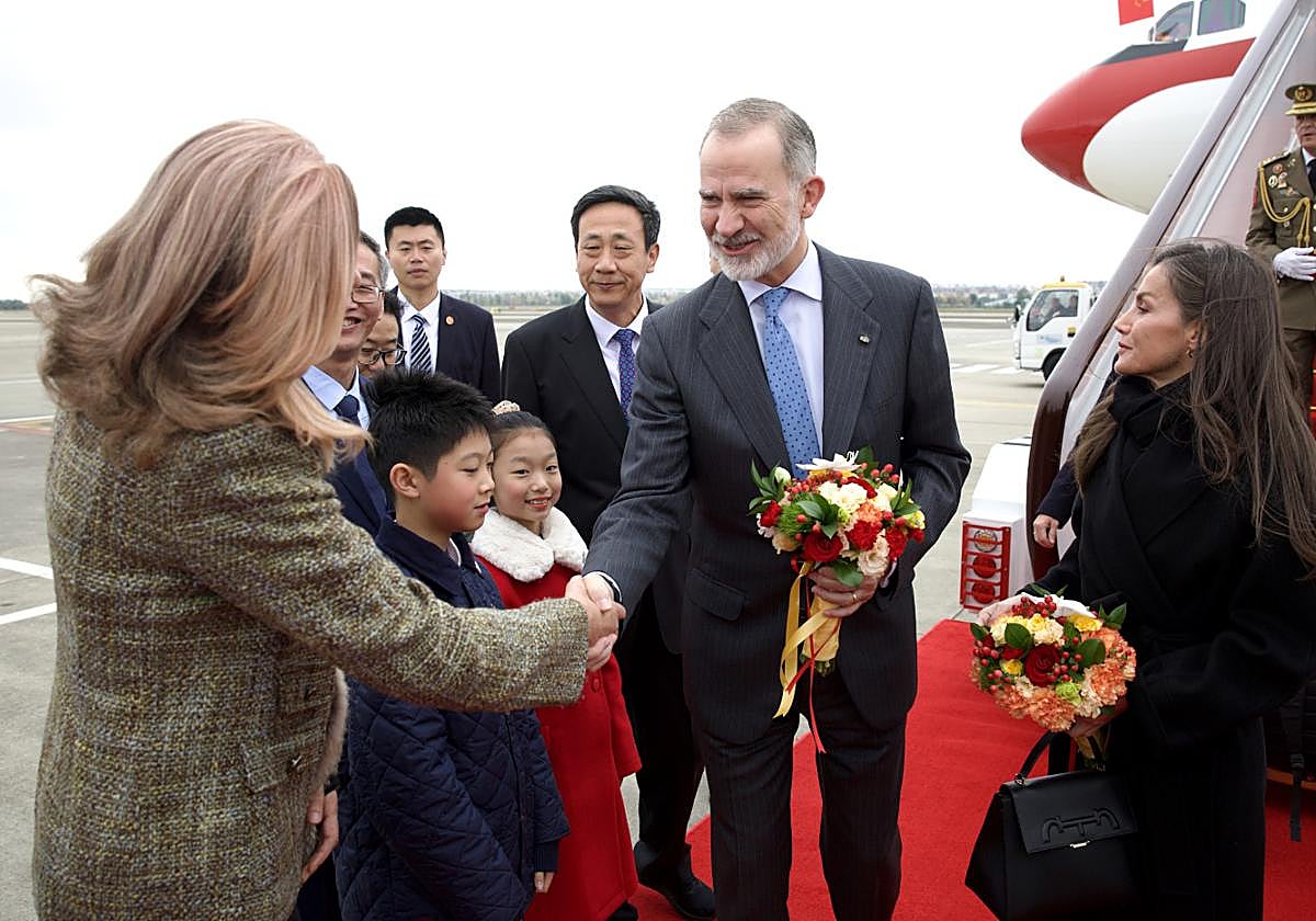 Los Reyes comienzan su visita de Estado a la República Popular China