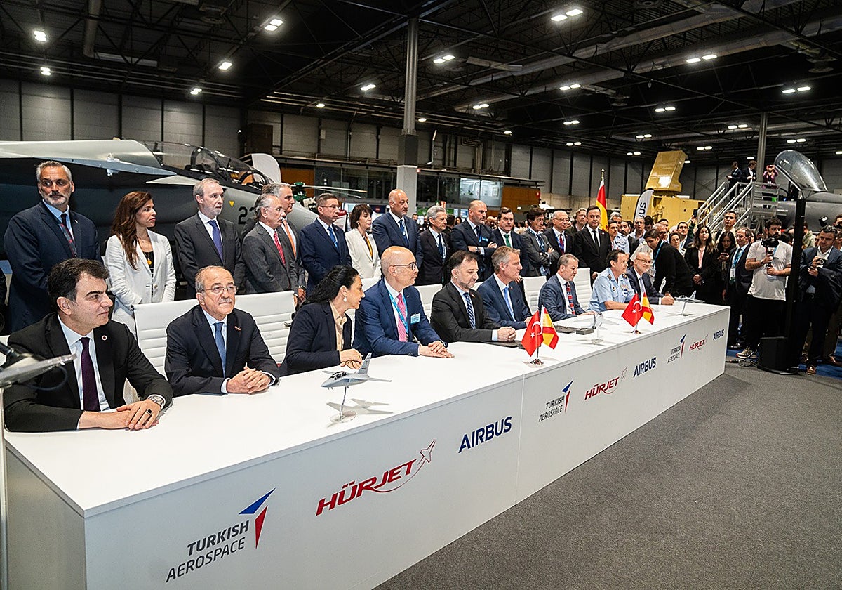 Acuerdo entre TAI y Airbus celebrado en la Feindef realizada en Ifema