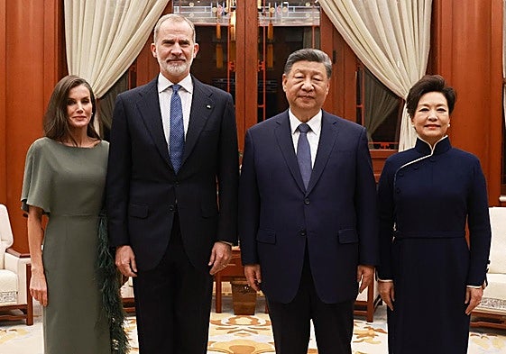 En la Ciudad Prohibida del siglo XXI: los Reyes cenan con Xi Jinping en la sede del Partido Comunista