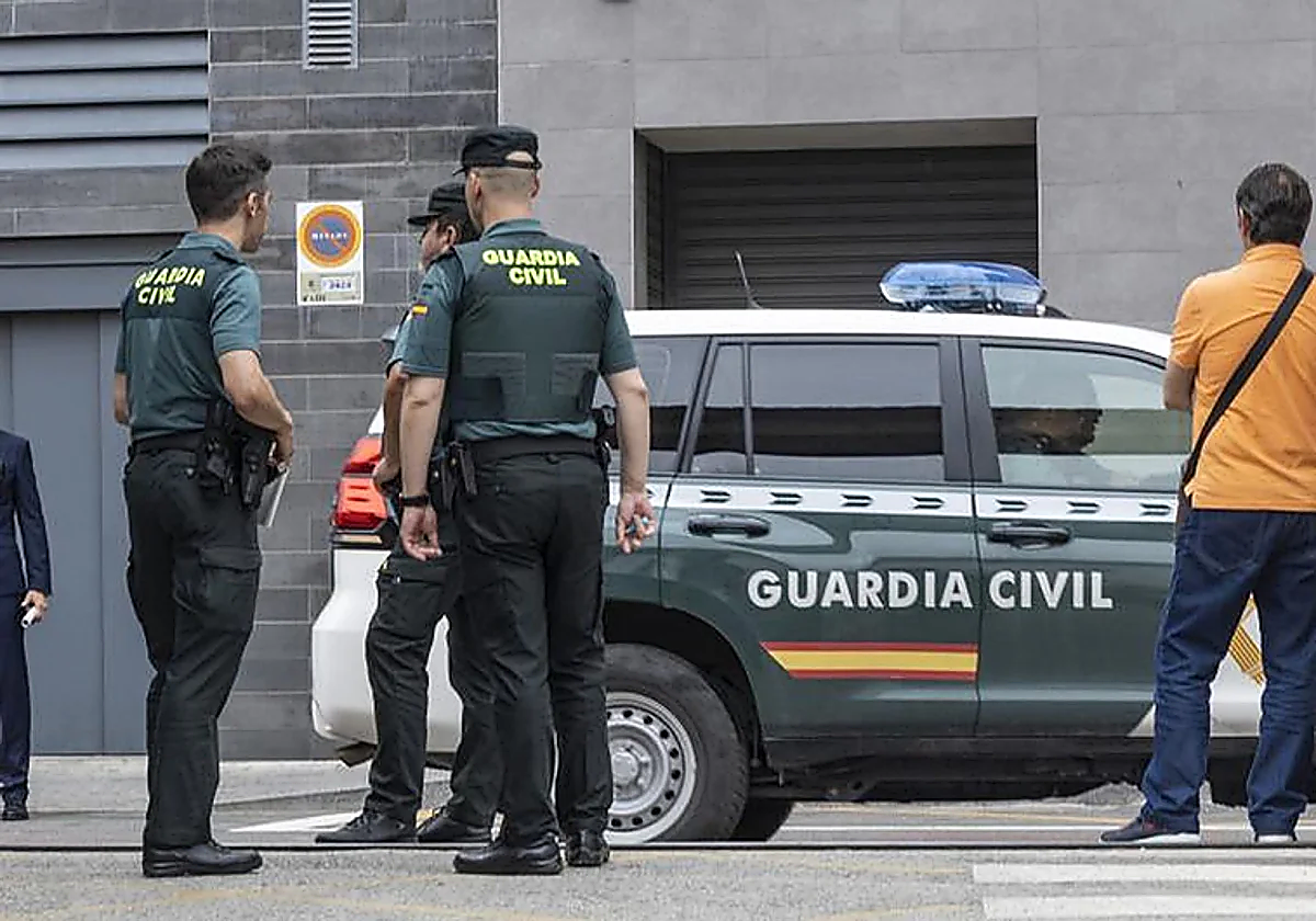 Agentes de la Guardia Civil