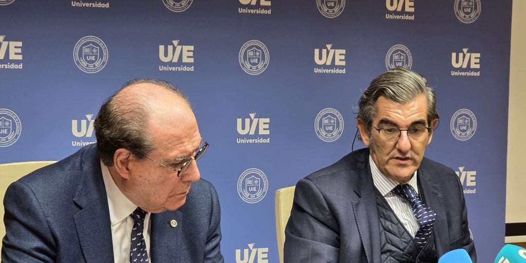 La hoja de ruta de la universidad de Abanca: Enfermería el próximo curso y Biomedicina y Fisioterapia en 2027