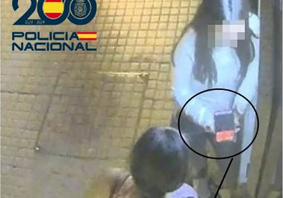 Tres personas detenidas por hurtar y estafar a personas de avanzada edad a quienes cuidaban