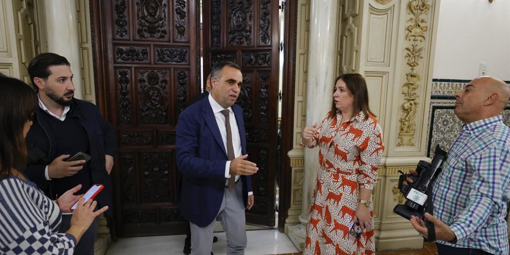 La Diputación de Granada planta a la de Jaén por no promocionar el aeropuerto: «Nos ha faltado al respeto»