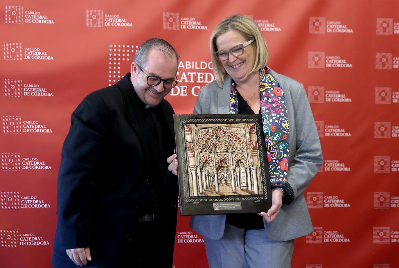 Los reconocimientos por la actuación en el incendio de la Mezquita de Córdoba, en imágenes