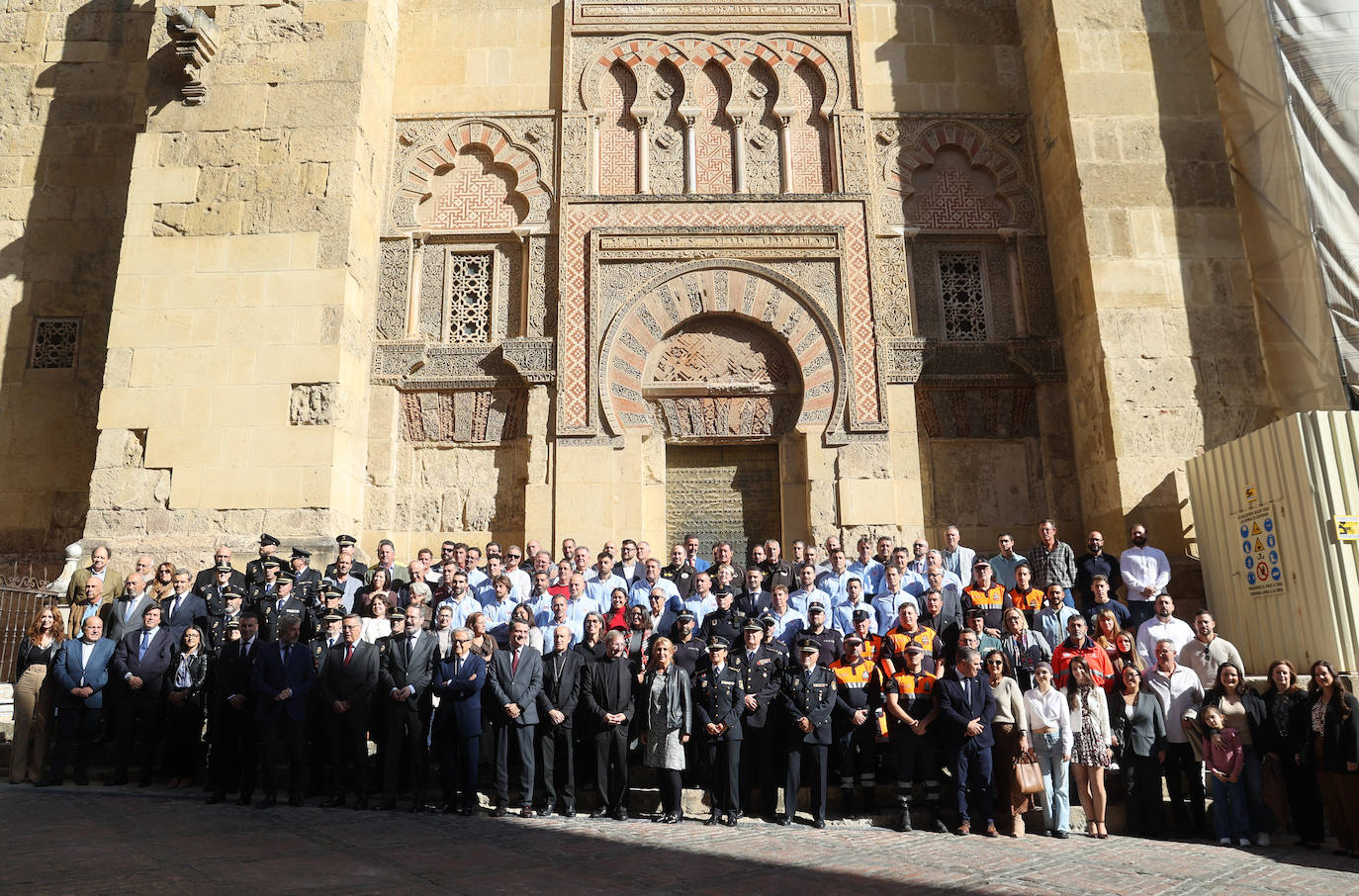 Los reconocimientos por la actuación en el incendio de la Mezquita de Córdoba, en imágenes
