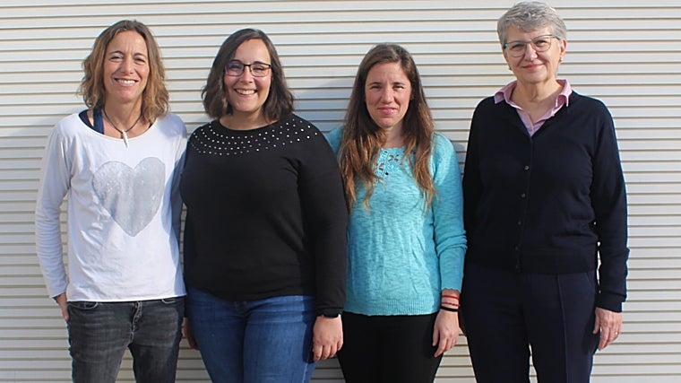 Investigadoras que han realizado el estudio sobre las mascotas