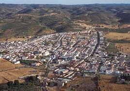 Investigan la muerte por arma de fuego de un joven en una finca de Adamuz