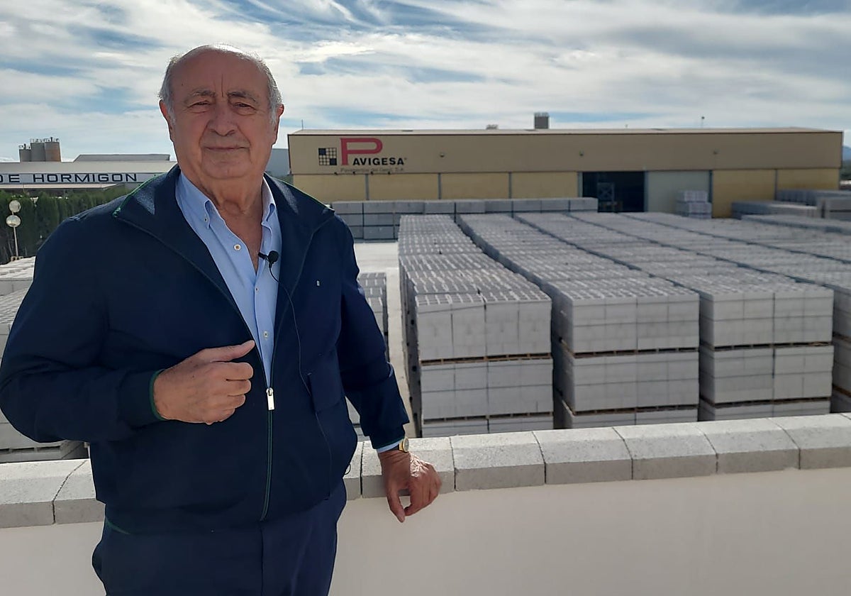 Alfonso González, en las instalaciones de Pavigesa
