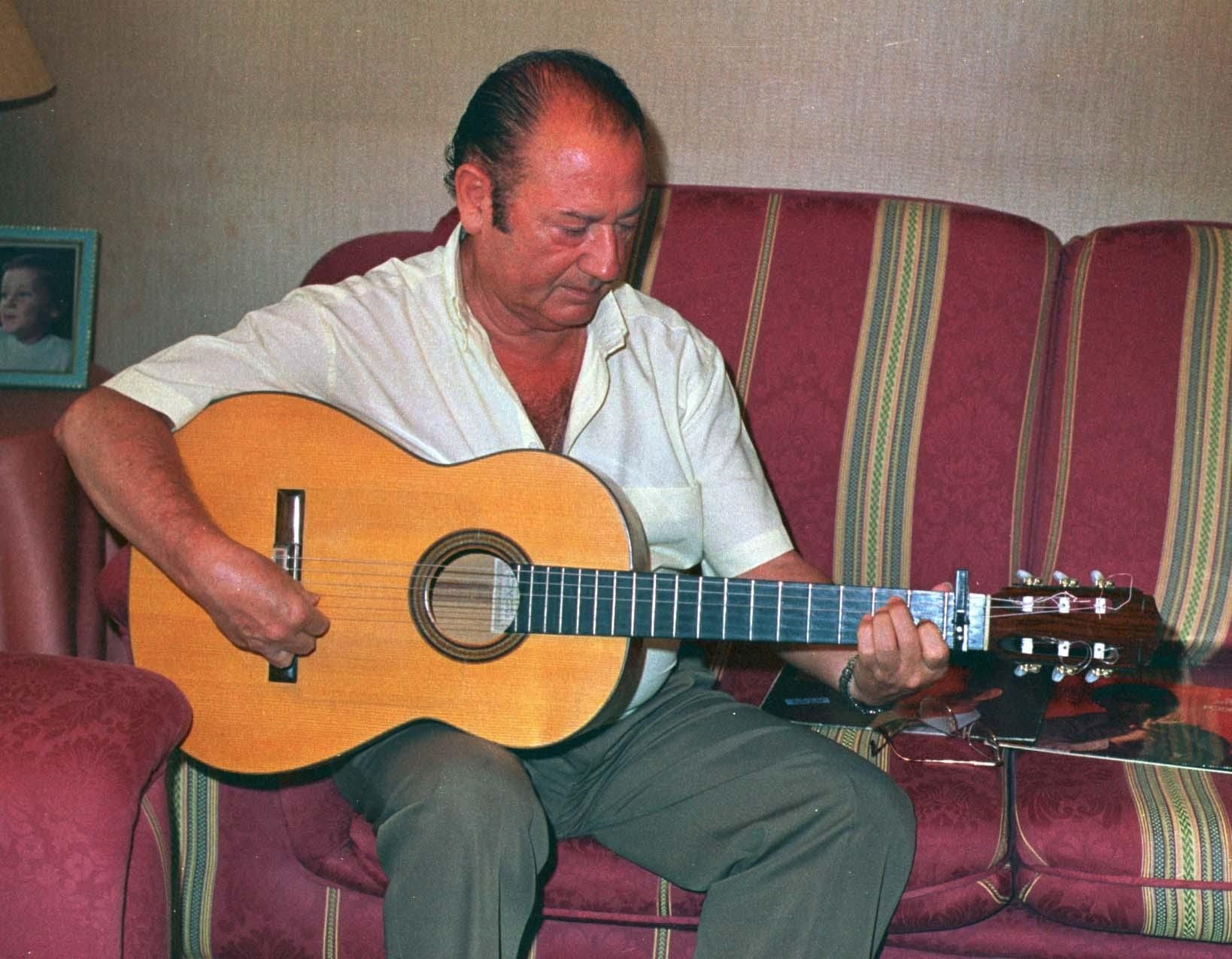 La vida y carrera artística de Fosforito, en imágenes