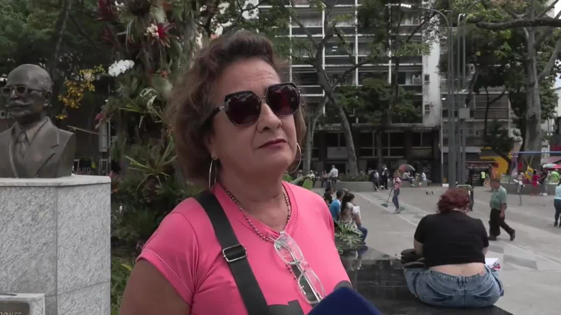 La cotidianidad en Venezuela sigue pese a la llegada del portaaviones estadounidense al caribe