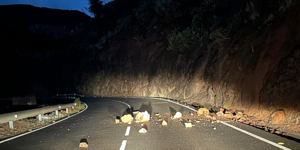 Vuelven a correr los barrancos de La Palma, la isla que se ha llevado la fuerza de la borrasca Claudia
