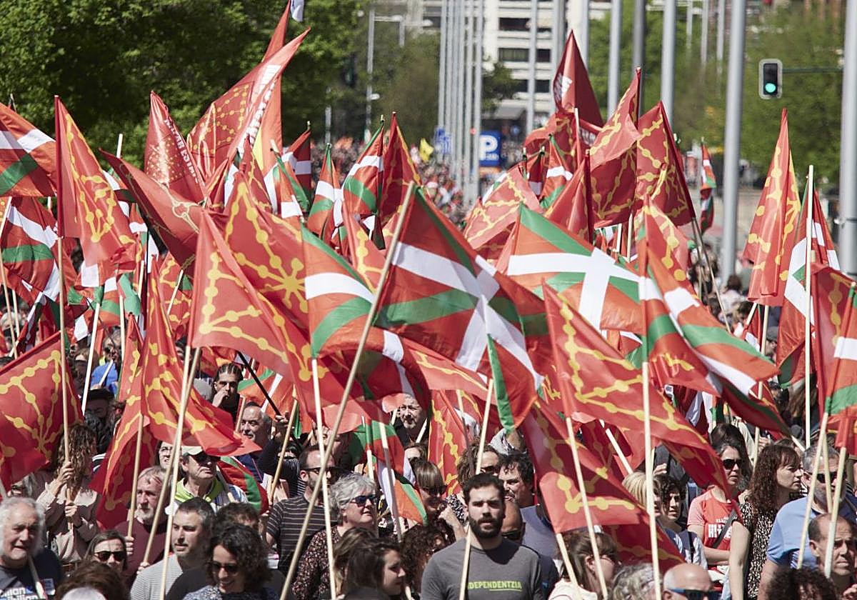 El Tribunal Superior de Justicia del País Vasco anula una oferta pública de empleo de 100 plazas por la exigencia de saber euskera