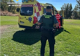 Un guardia civil fuera de servicio salva la vida de una persona que se estaba atragantando en un bar