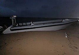La borrasca Claudia, «aliada» contra las mafias: aparecen dos narcolanchas abandonadas en las costas de Cádiz y Huelva
