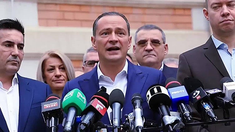 Daniel Baluta inscribe su candidatura para presentarse como alcalde de Bucarest