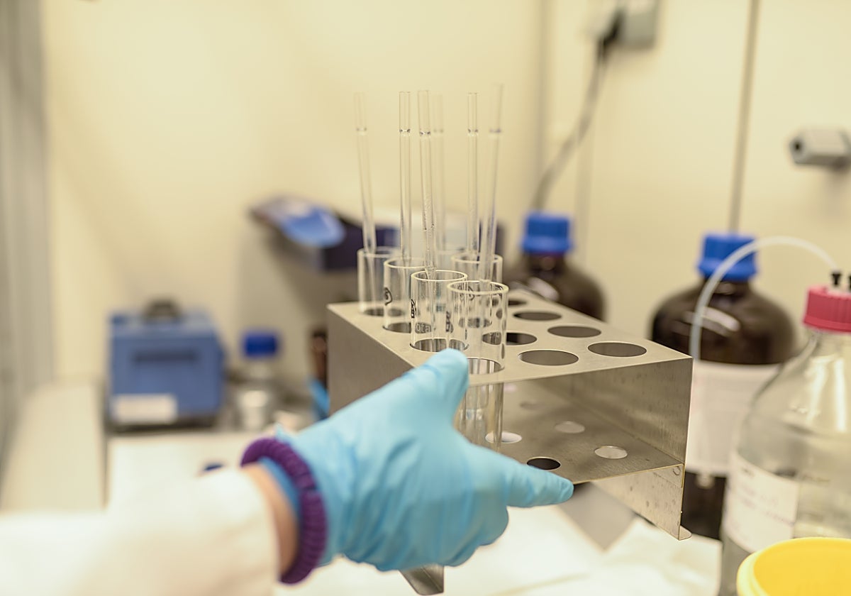 El Hospital La Fe de Valencia lidera un ensayo para validar la técnica del ganglio centinela en el tratamiento del cáncer de ovario