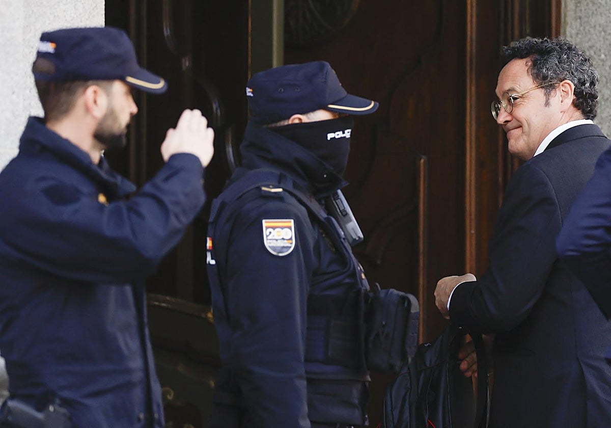 El fiscal llegando al Supremo
