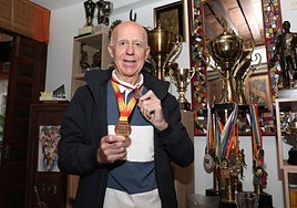 El atleta «toledano» que lleva  seis vueltas al mundo corriendo