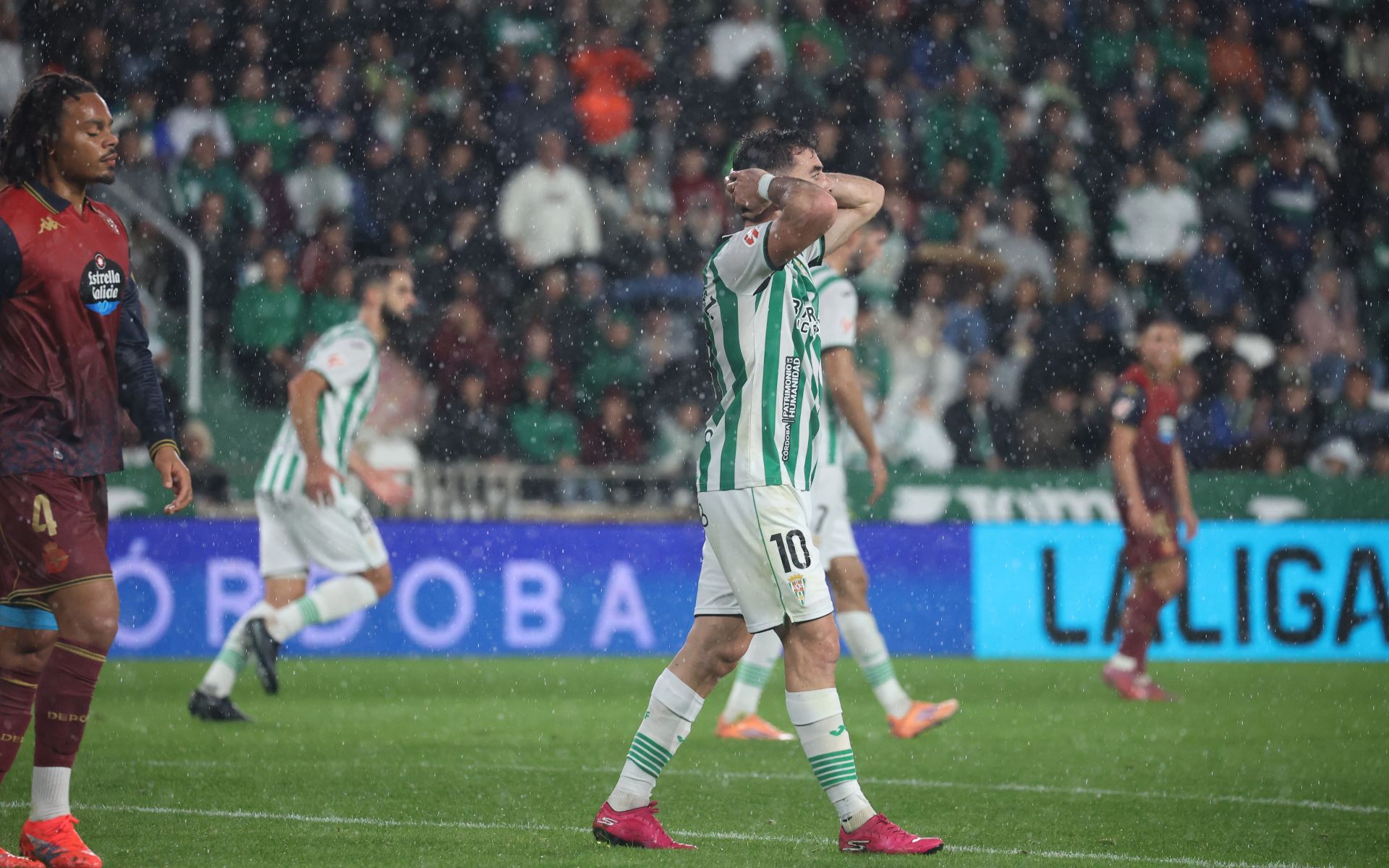 La dolorosa derrota del Córdoba ante el Deportivo, en imágenes