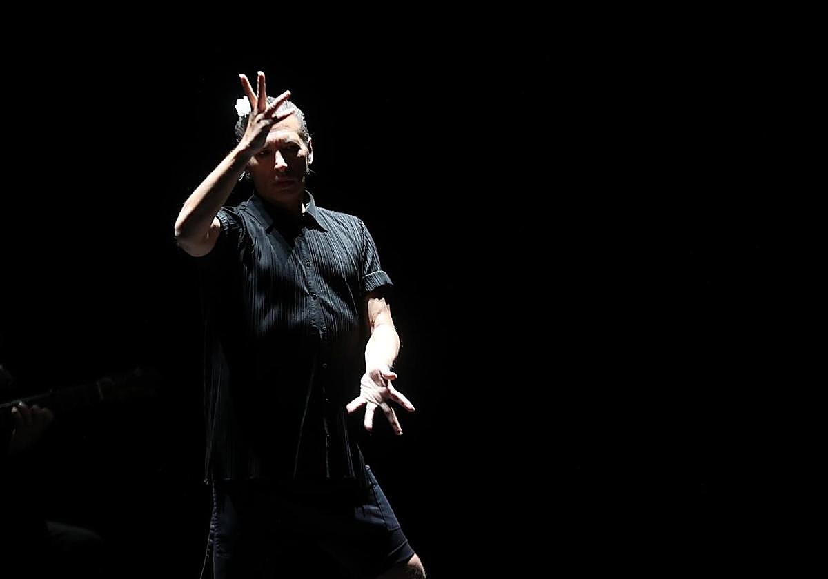 Israle Galván durante su actuación