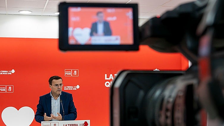 Sánchez se volcará con Gallardo en campaña, con cuatro actos en Extremadura