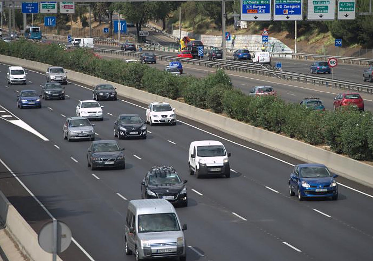 Vehículos circulando en la M-30