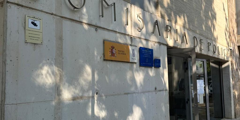 Sin agua potable en la comisaría de la Policía Nacional en Manacor: «Es impropio de un Estado moderno»