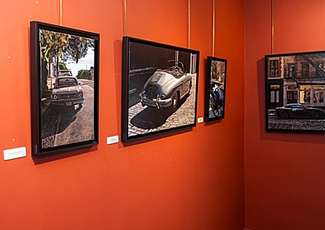 Imagen secundaria 1 - Luis Pérez: «Siempre voy por ahí con mi cámara buscando cuadros»