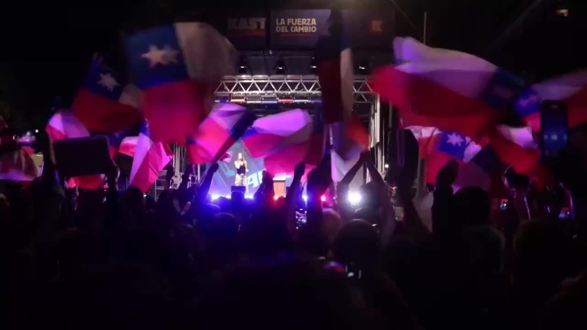 Kast declara ante sus seguidores y dice que la oposición “derrotó a un gobierno fracasado”