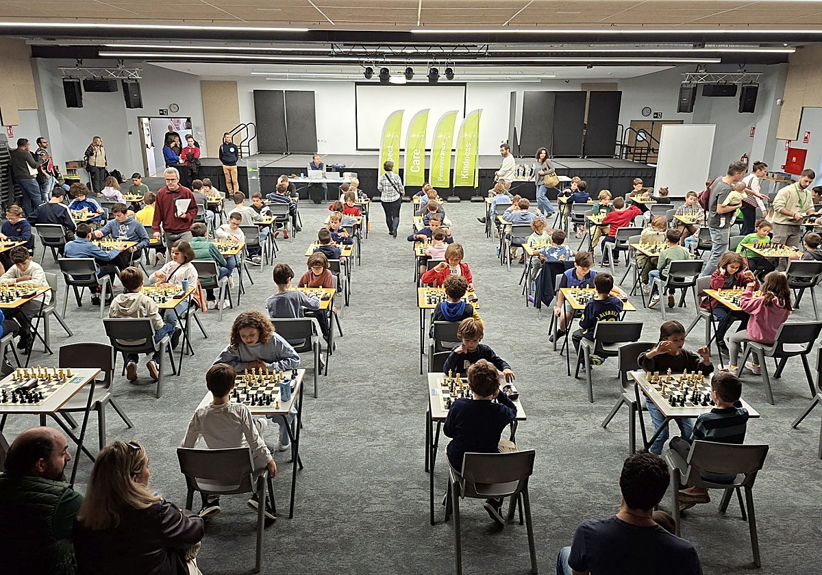 El ajedrez se abre paso en la educación de los jóvenes de la Región de ...